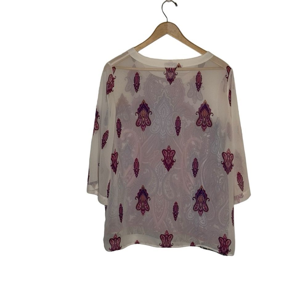 Chico's Women's Semi Sheer Paisley 3/4 Sleeve Purple White Tunic Size 2 (Medium) - Picture 3 of 10
